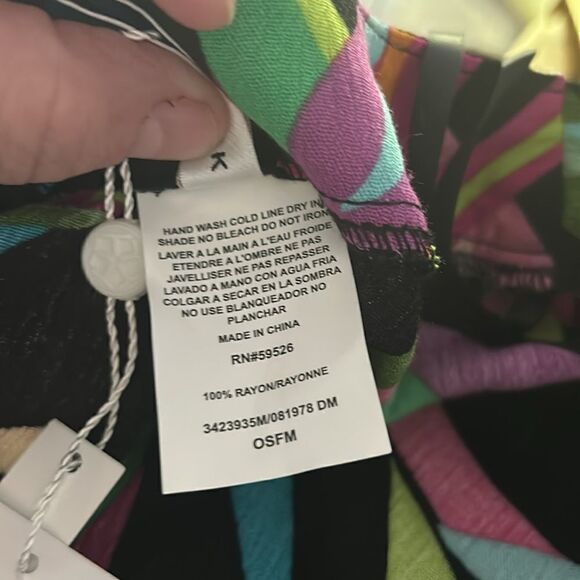 Trina Turk beach Caribbean multi color swimsuit cover up One size NEW - Picture 7 of 7